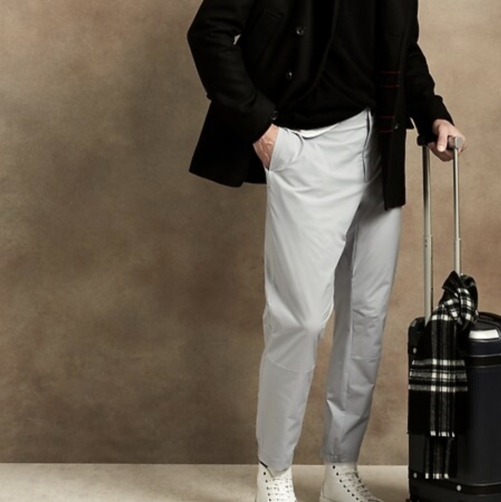 Banana Republic Sport Hybrid Motion 31S